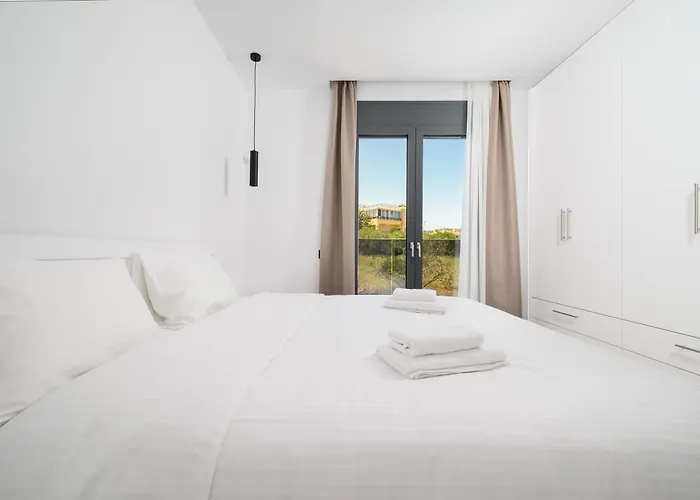 Petrus Luxury In Old - 3 Bedrooms & 3 Bathrooms Вілла Херсонісос