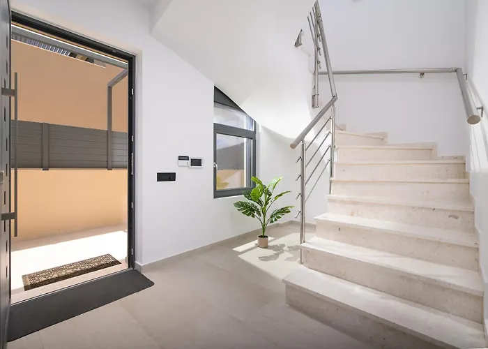 Вілла Petrus Luxury In Old - 3 Bedrooms & 3 Bathrooms *