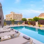 Petrus Luxury In Old - 3 Bedrooms & 3 Bathrooms Hersonissos (Crete)