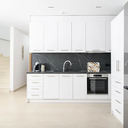 Petrus Luxury In Old - 3 Bedrooms & 3 Bathrooms Vilă *