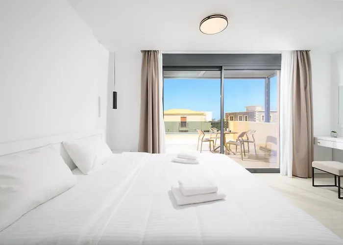 Petrus Luxury In Old - 3 Bedrooms & 3 Bathrooms Vilă Hersonissos (Crete)