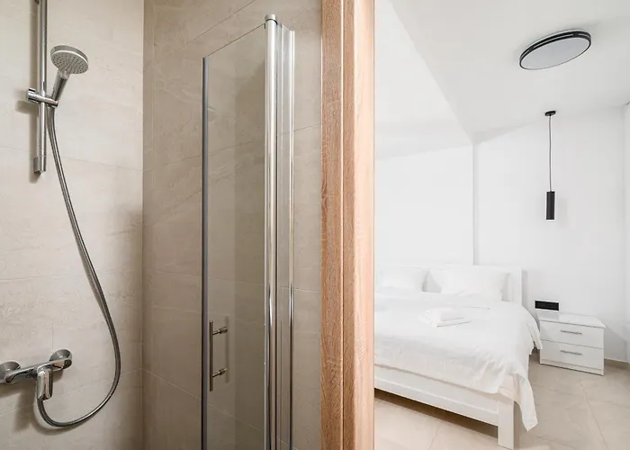 Petrus Luxury In Old - 3 Bedrooms & 3 Bathrooms