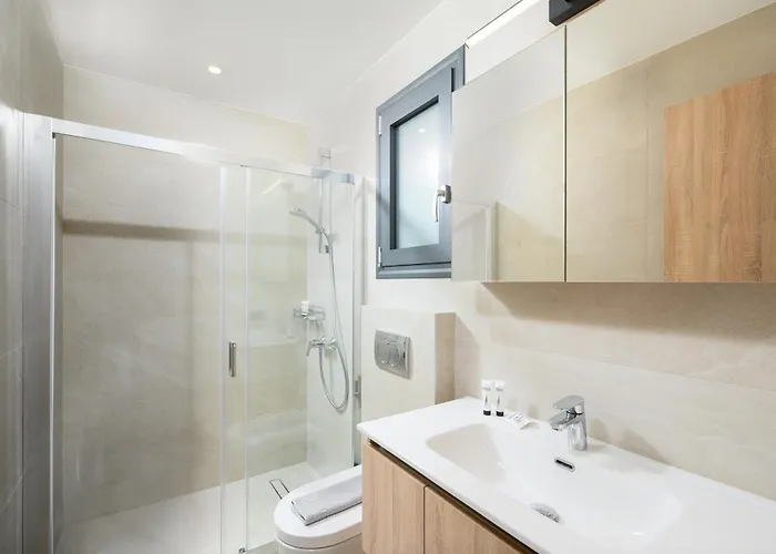 Petrus Luxury In Old - 3 Bedrooms & 3 Bathrooms *