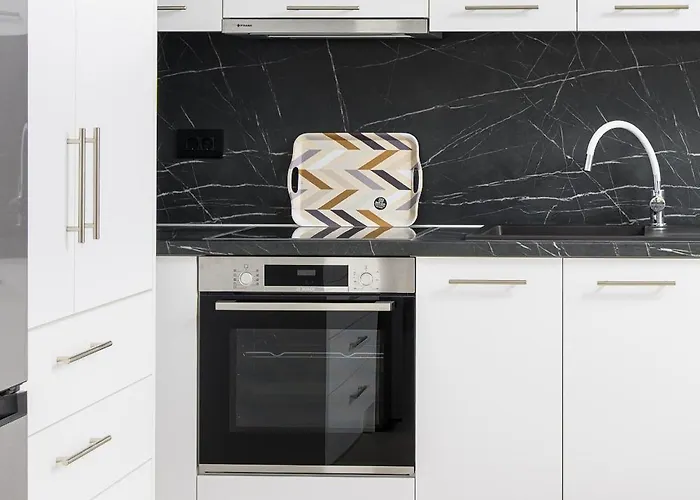 Petrus Luxury In Old - 3 Bedrooms & 3 Bathrooms