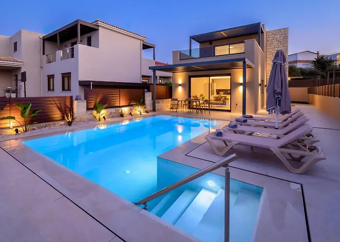 Petrus Luxury In Old - 3 Bedrooms & 3 Bathrooms *