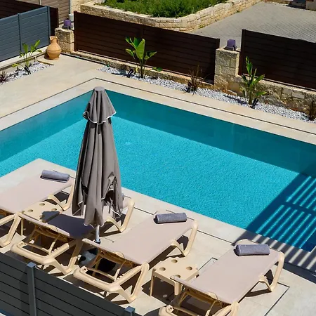 Petrus Luxury In Old - 3 Bedrooms & 3 Bathrooms