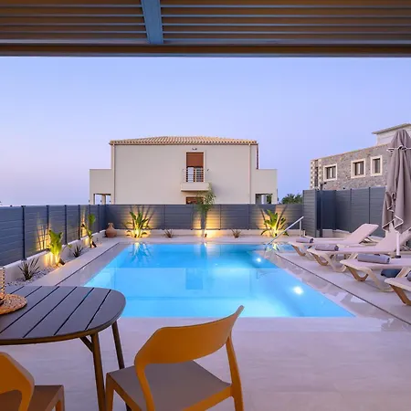 Petrus Luxury In Old - 3 Bedrooms & 3 Bathrooms Херсонісос