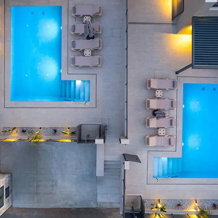 Petrus Luxury In Old - 3 Bedrooms & 3 Bathrooms Villa *