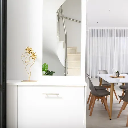 Willa Petrus Luxury In Old - 3 Bedrooms & 3 Bathrooms Hersonissos (Crete)