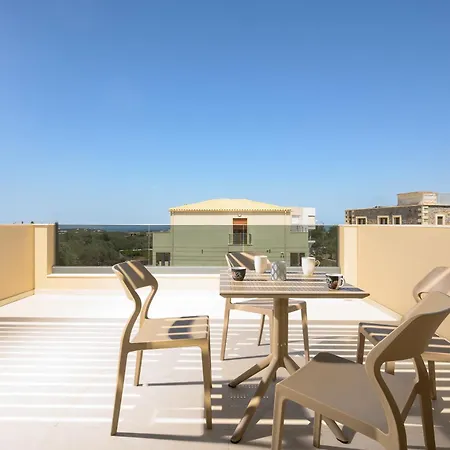 Petrus Luxury In Old - 3 Bedrooms & 3 Bathrooms Херсонісос