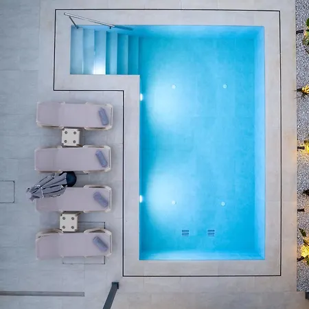 Petrus Luxury In Old - 3 Bedrooms & 3 Bathrooms * Херсонісос