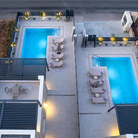 Petrus Luxury In Old - 3 Bedrooms & 3 Bathrooms