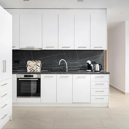 Petrus Luxury In Old - 3 Bedrooms & 3 Bathrooms * Херсонісос