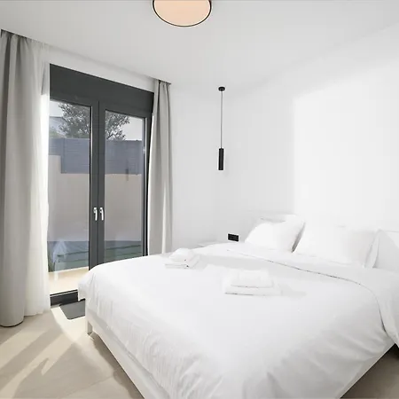 Petrus Luxury In Old - 3 Bedrooms & 3 Bathrooms *