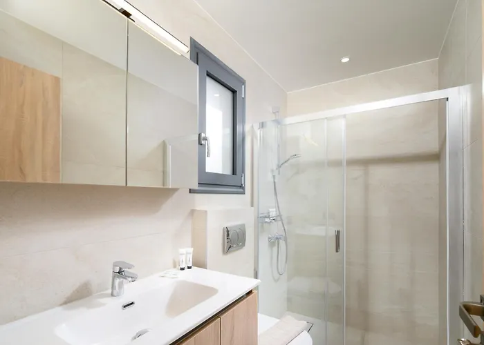 Petrus Luxury In Old - 3 Bedrooms & 3 Bathrooms * הרסוניסוס