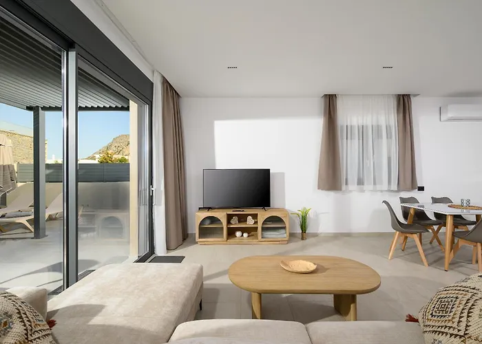 Petrus Luxury In Old - 3 Bedrooms & 3 Bathrooms * הרסוניסוס