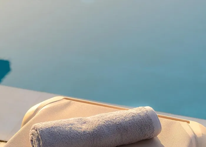 Petrus Luxury In Old - 3 Bedrooms & 3 Bathrooms Hersonissos (Crete)