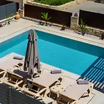Petrus Luxury In Old - 3 Bedrooms & 3 Bathrooms