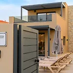 Petrus Luxury In Old - 3 Bedrooms & 3 Bathrooms *